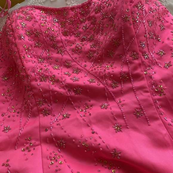 Pink dress - Picture 5 of 5